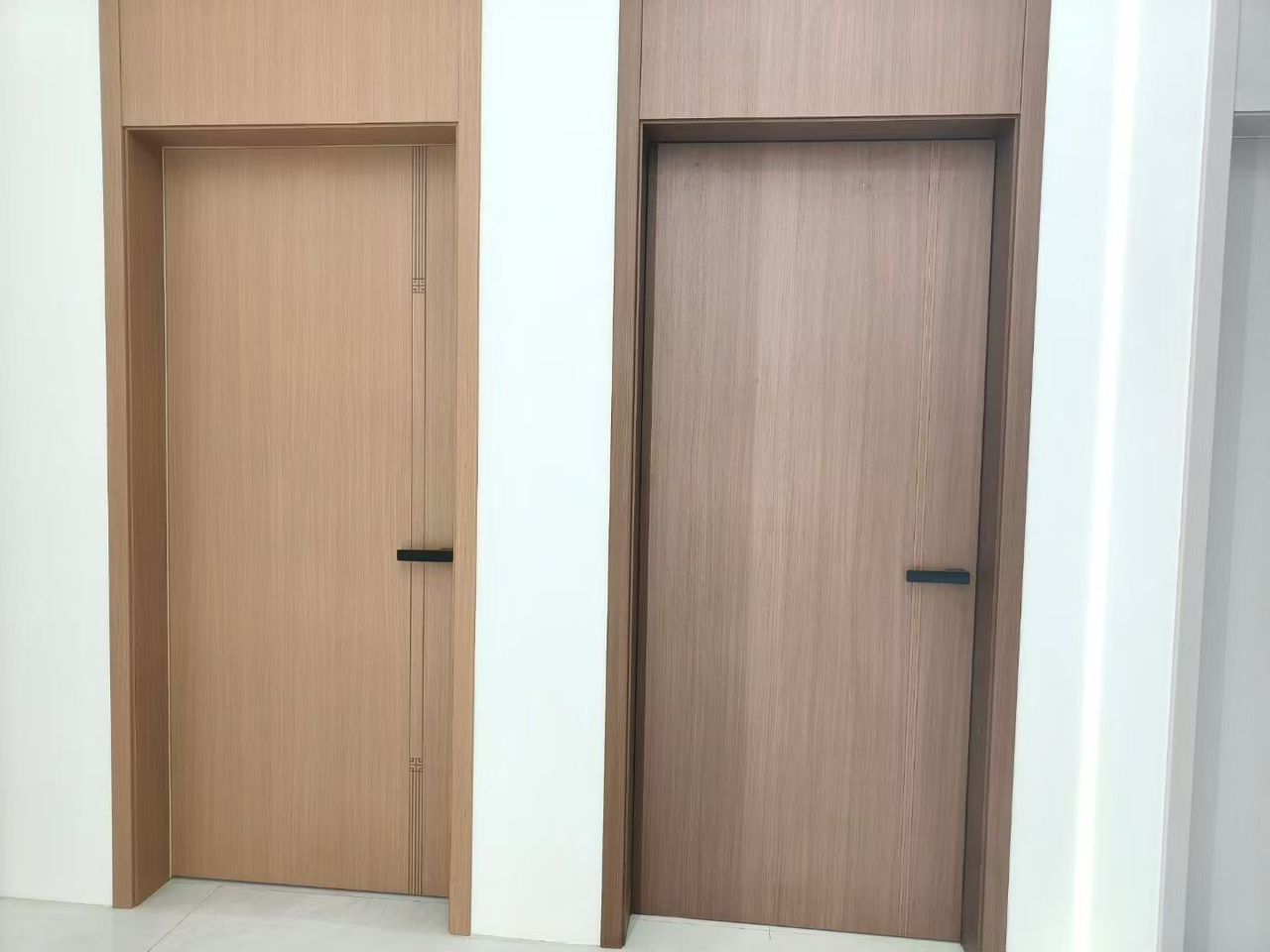ANASA doors in oak and walnut